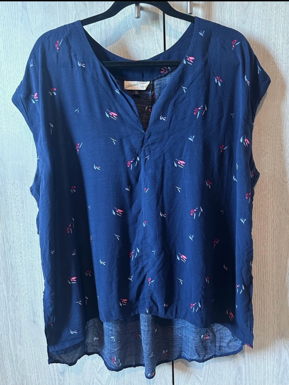 Universal Thread Floral Split V-Neck High Low Top Blouse Navy XXL